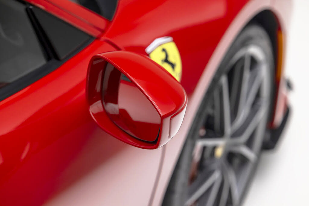 2020 Ferrari 488 Pista Coupe RWD photo 19 of 24