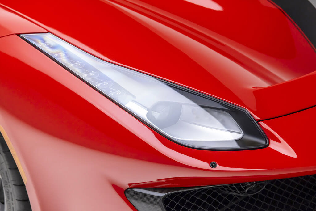 2020 Ferrari 488 Pista Coupe RWD photo 21 of 24