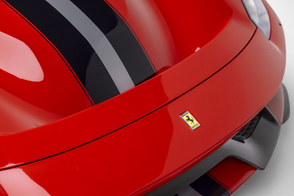 2020 Ferrari 488 Pista Coupe RWD photo 22 of 24
