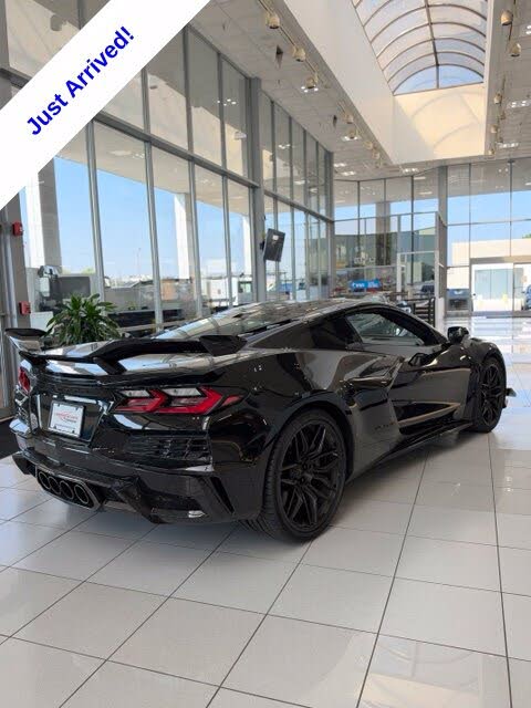 2026 Chevrolet Corvette Z06 2LZ Coupe RWD photo 2