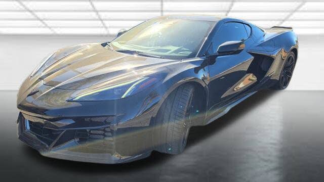 2025 Chevrolet Corvette Z06 1LZ Coupe RWD photo 2