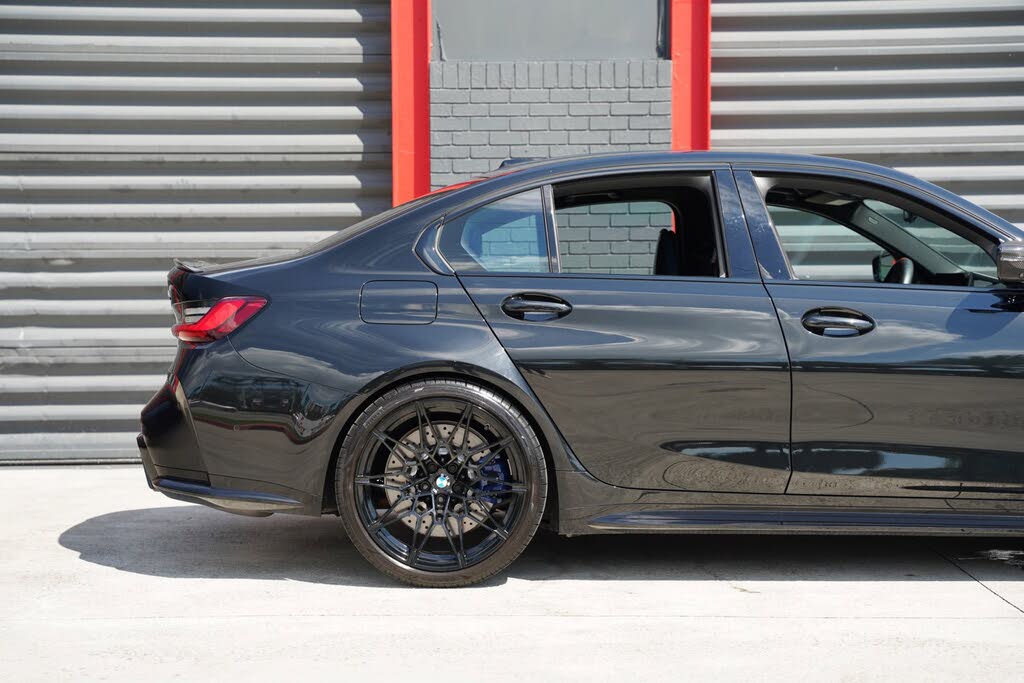 2025 BMW M3 Competition xDrive photo 3