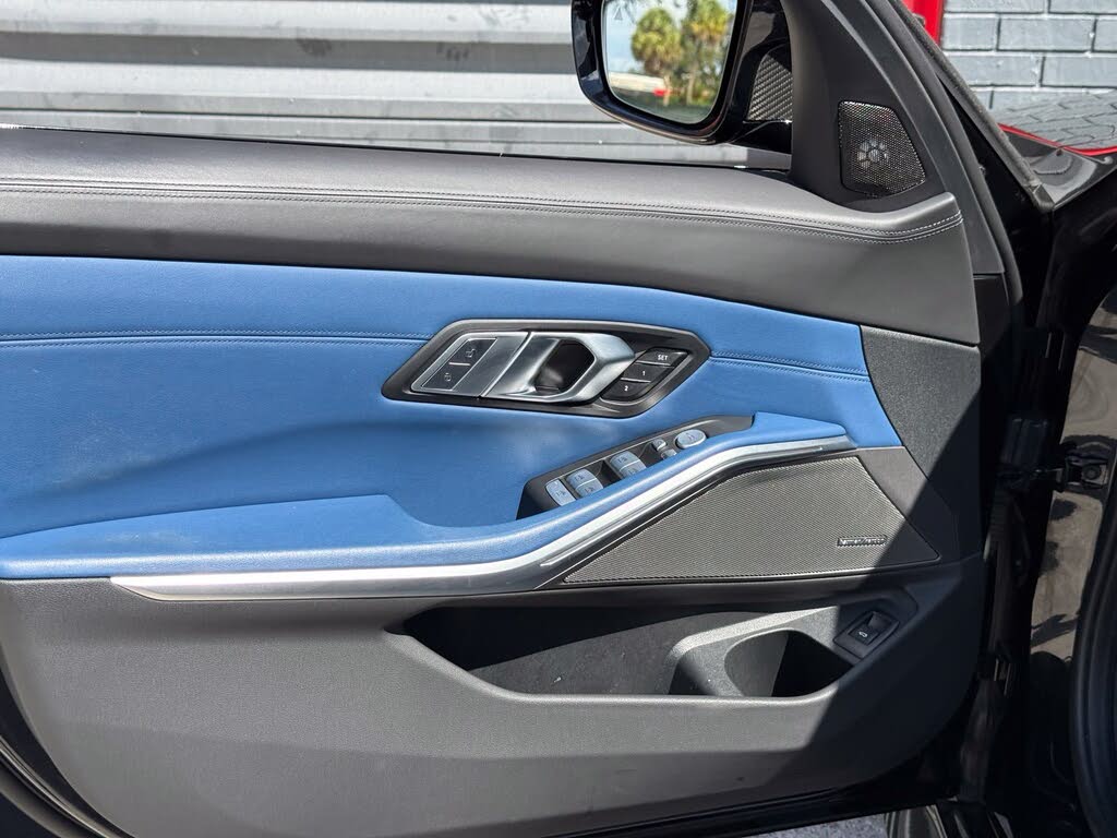 2025 BMW M3 Competition xDrive photo 23