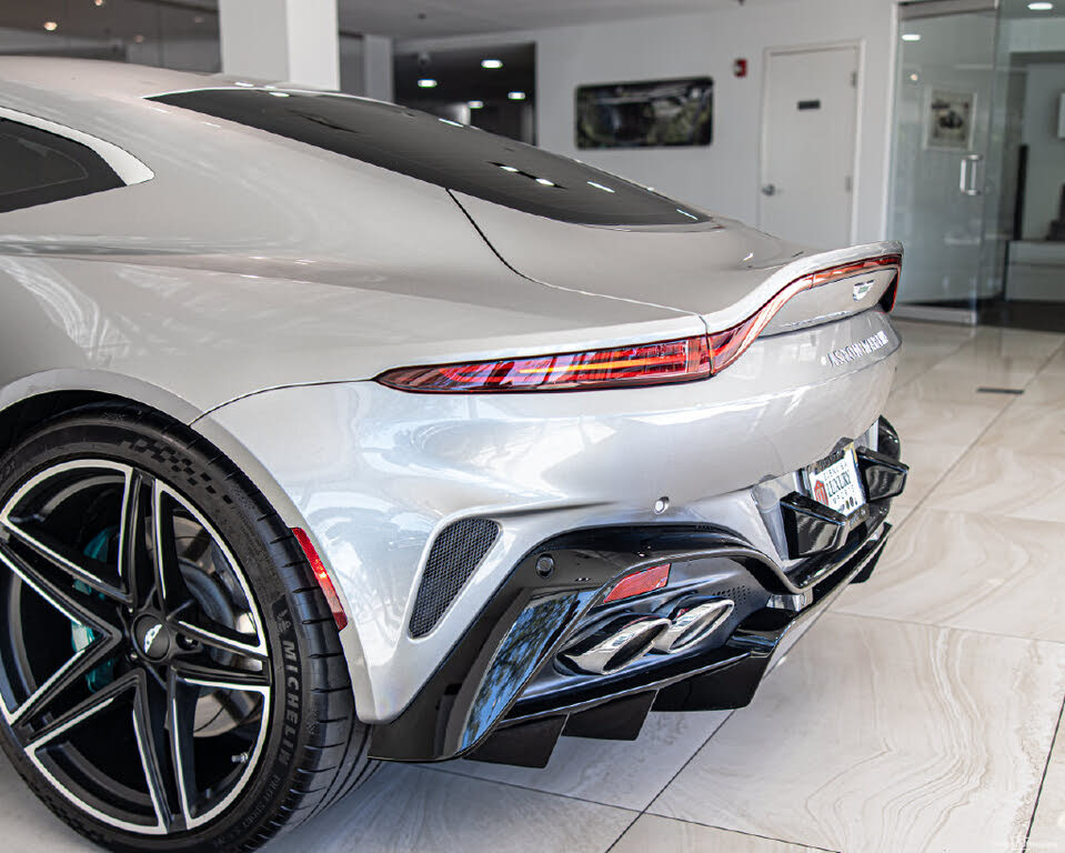 2025 Aston Martin Vantage Coupe RWD photo 14