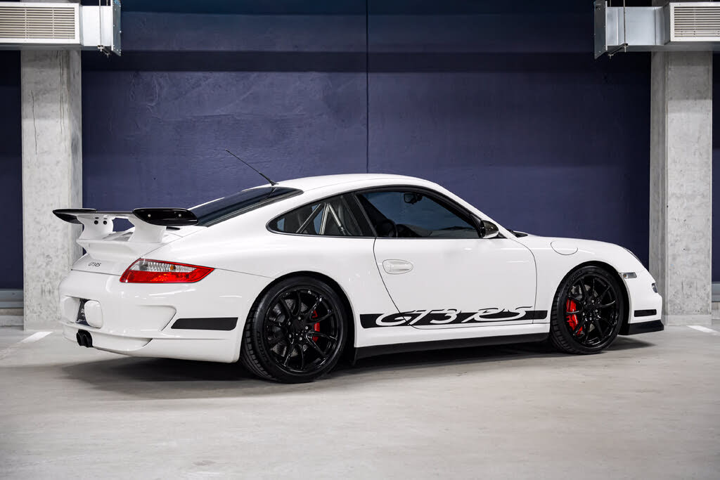 2007 Porsche 911 GT3 Coupe RWD photo 3