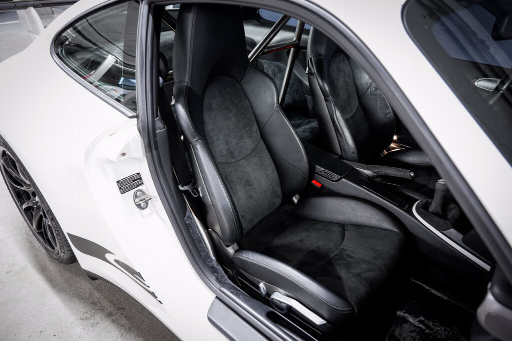 2007 Porsche 911 GT3 Coupe RWD photo 23