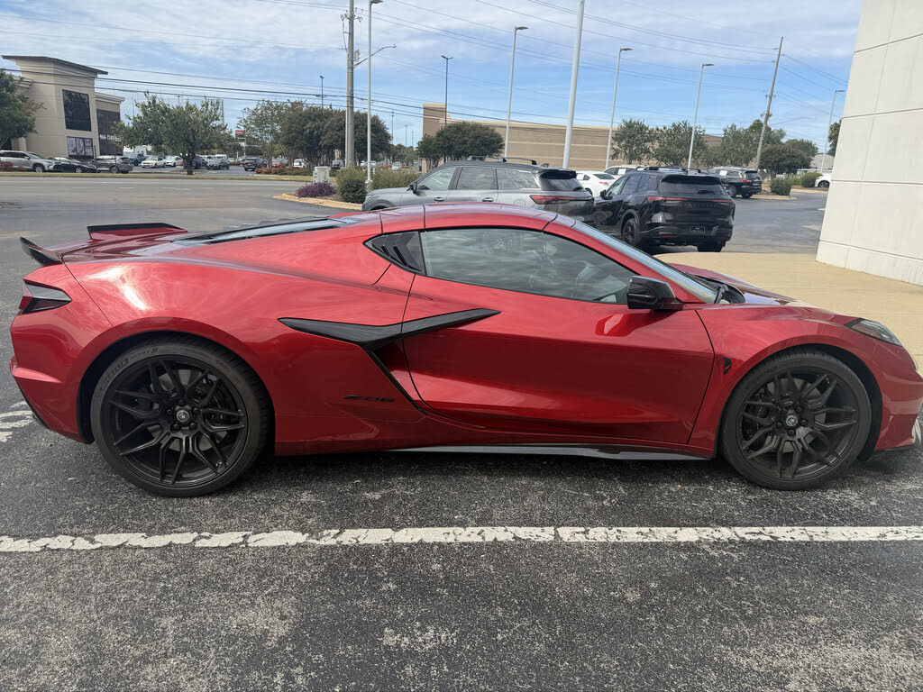 2026 Chevrolet Corvette Z06 1LZ Coupe RWD photo 18