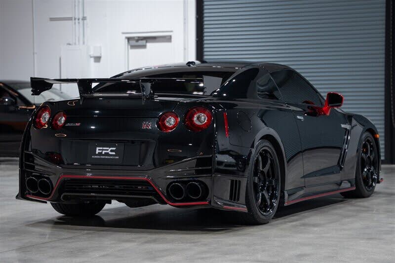 2016 Nissan GT-R NISMO photo 15