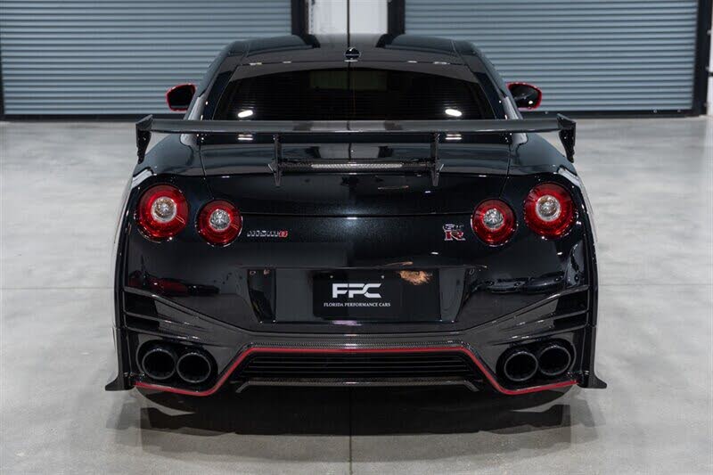 2016 Nissan GT-R NISMO photo 5