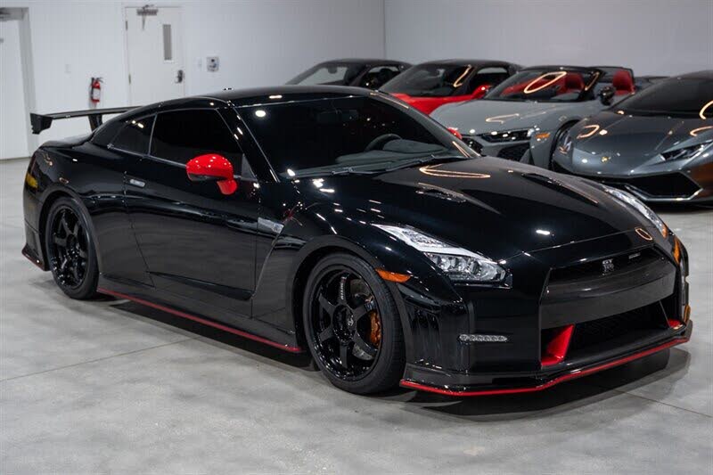 2016 Nissan GT-R NISMO photo 8