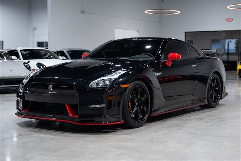 2016 Nissan GT-R NISMO photo 10