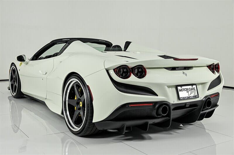 2022 Ferrari F8 Spider RWD photo 11