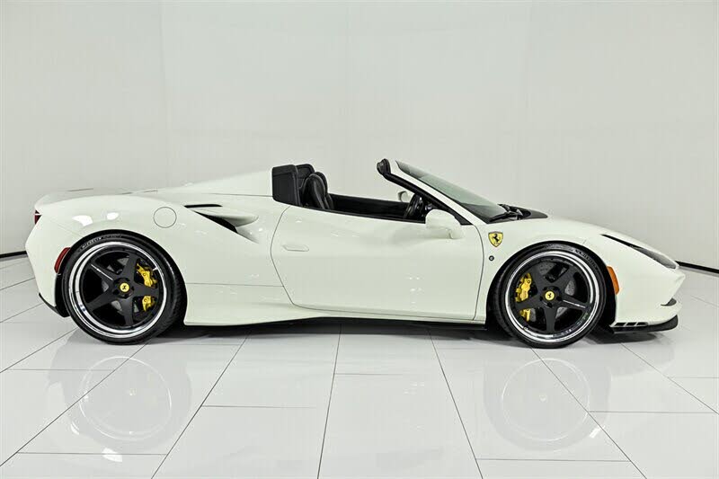 2022 Ferrari F8 Spider RWD photo 17