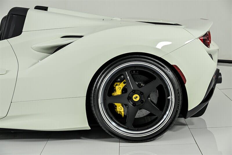 2022 Ferrari F8 Spider RWD photo 10