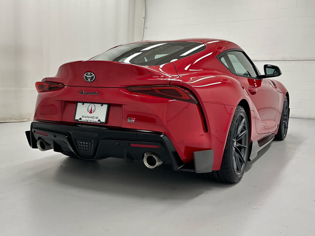 2026 Toyota Supra 3.0 Premium RWD photo 3 of 24