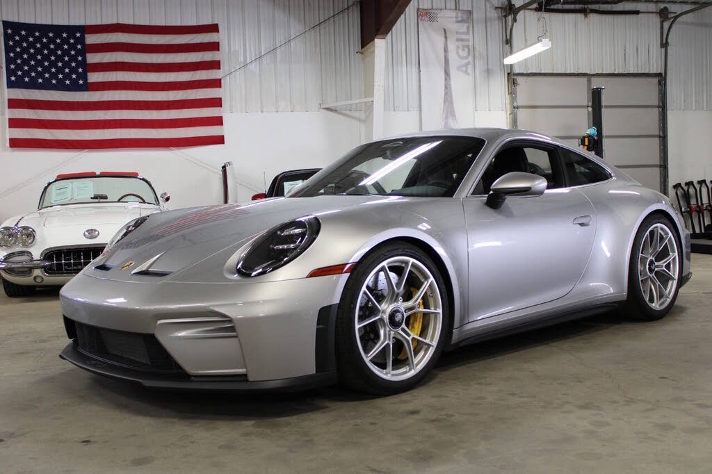 2026 Porsche 911 GT3 Touring Coupe RWD