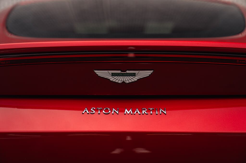 2019 Aston Martin Vantage RWD photo 20