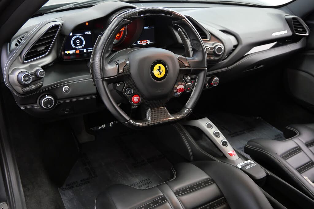 2019 Ferrari 488 GTB Coupe RWD photo 13