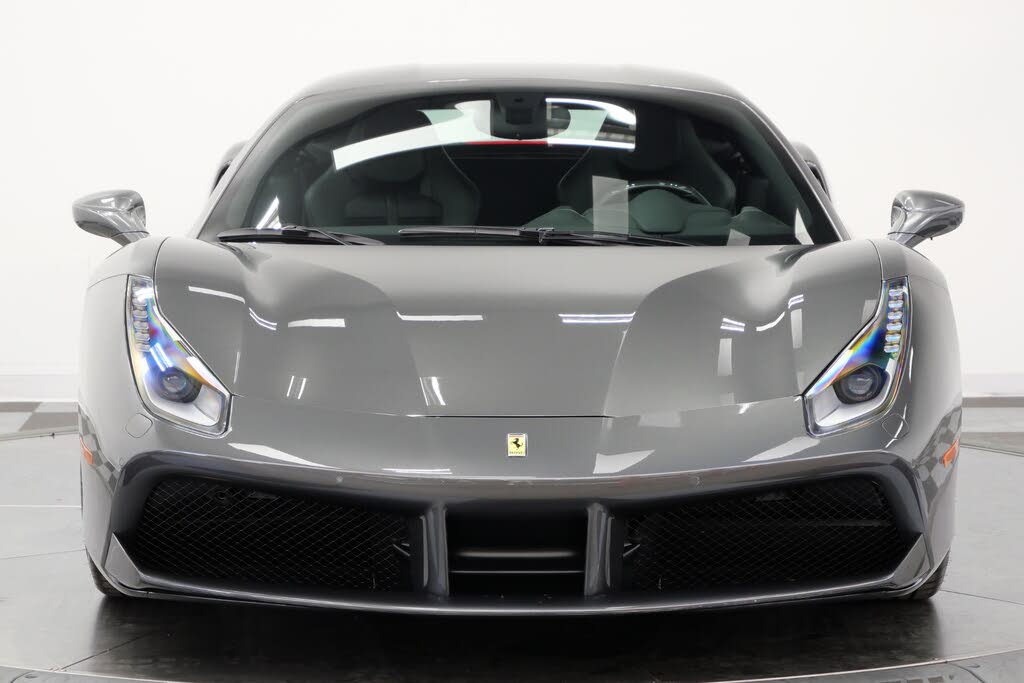 2019 Ferrari 488 GTB Coupe RWD photo 4