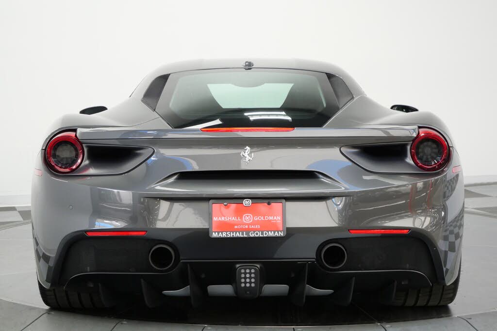 2019 Ferrari 488 GTB Coupe RWD photo 8