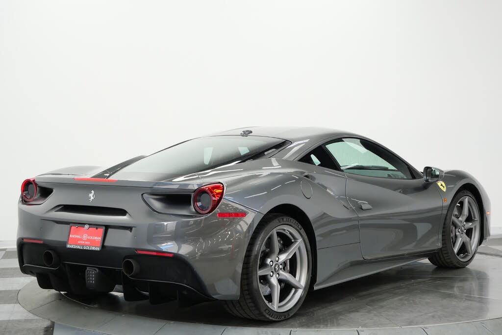 2019 Ferrari 488 GTB Coupe RWD photo 9