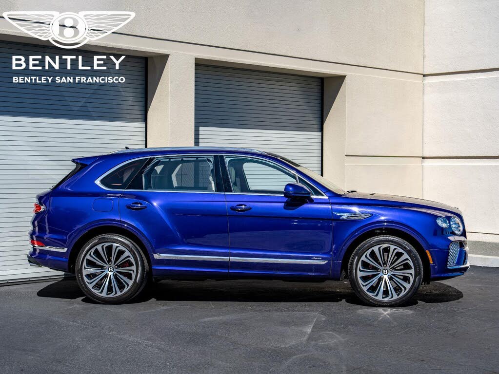 2024 Bentley Bentayga Azure V8 AWD photo 4