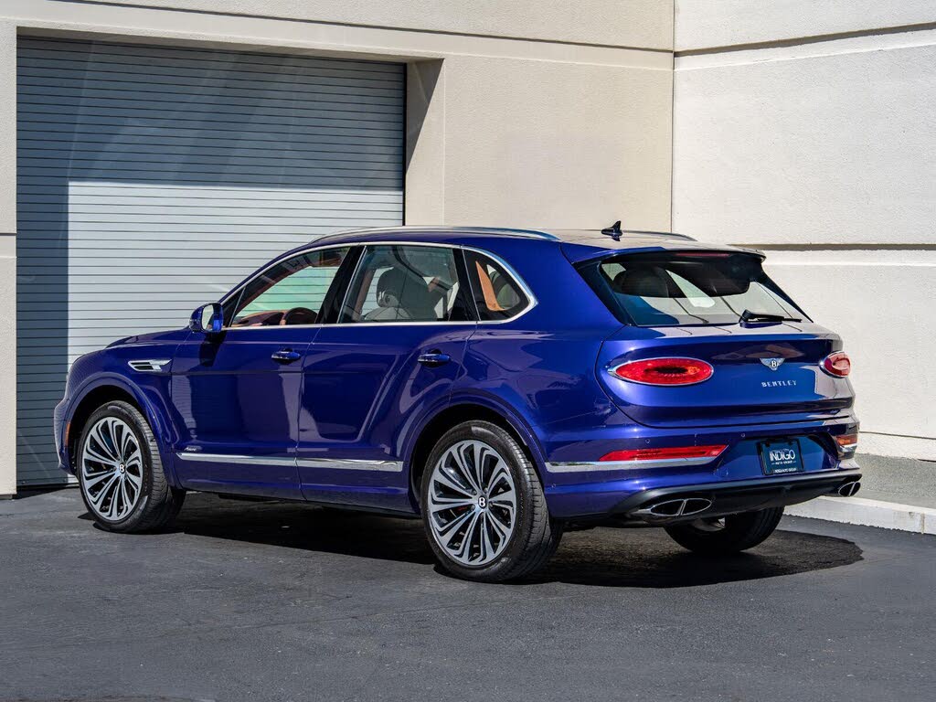 2024 Bentley Bentayga Azure V8 AWD photo 5