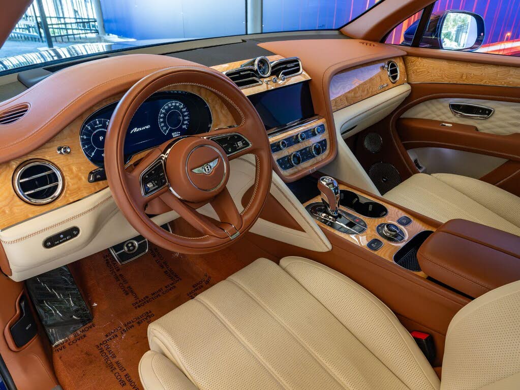 2024 Bentley Bentayga Azure V8 AWD photo 9