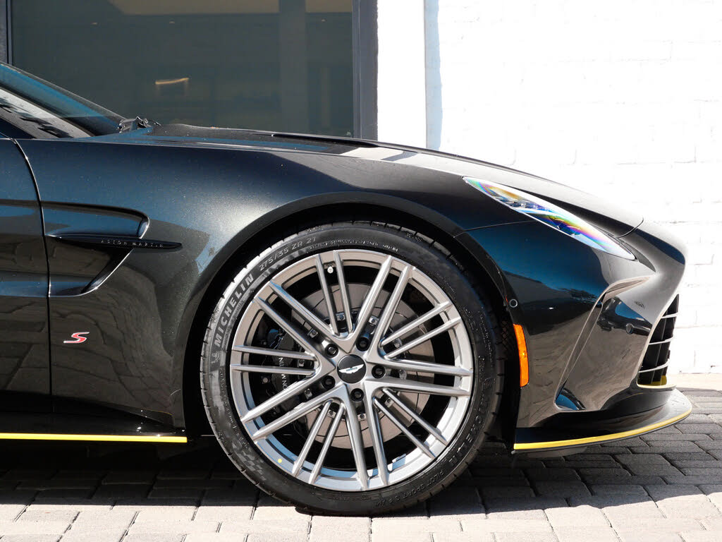 2026 Aston Martin Vantage S Coupe RWD photo 4