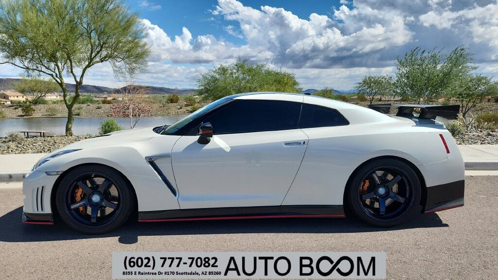 2015 Nissan GT-R NISMO
