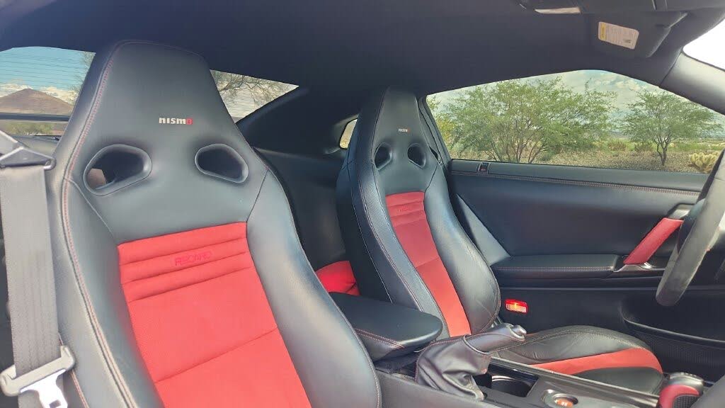 2015 Nissan GT-R NISMO photo 21