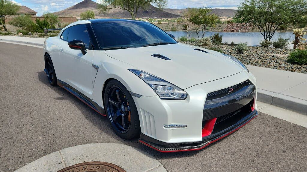 2015 Nissan GT-R NISMO photo 5