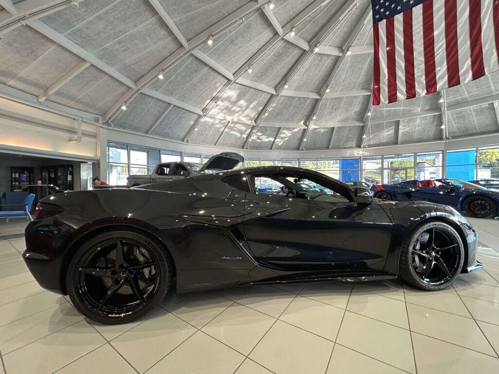 2024 Chevrolet Corvette Z06 3LZ Coupe RWD photo 8
