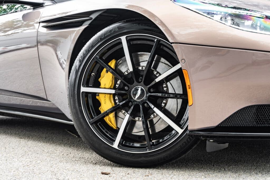 2023 Aston Martin DB11 V8 Coupe RWD photo 2