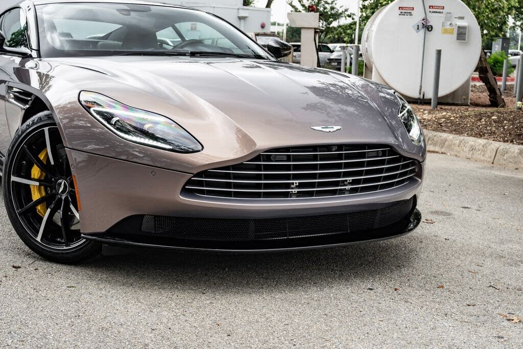2023 Aston Martin DB11 V8 Coupe RWD photo 3