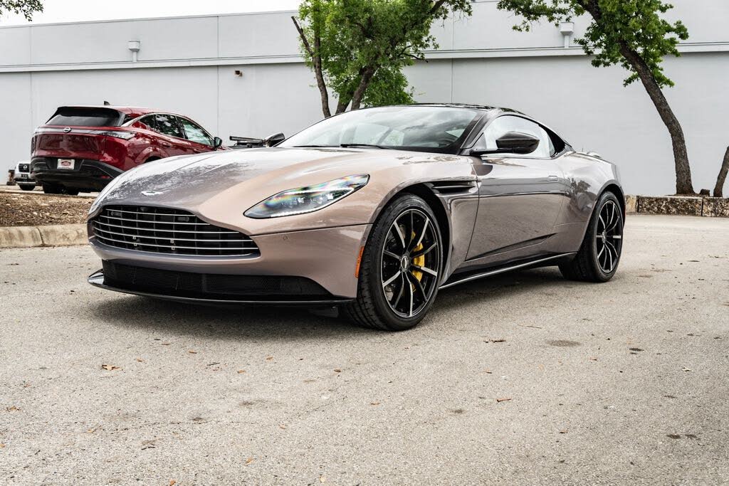 2023 Aston Martin DB11 V8 Coupe RWD photo 9