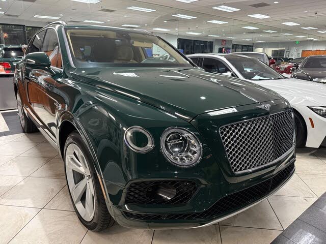 2017 Bentley Bentayga W12 AWD photo 2
