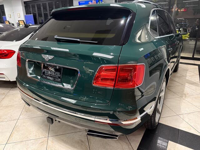 2017 Bentley Bentayga W12 AWD photo 11