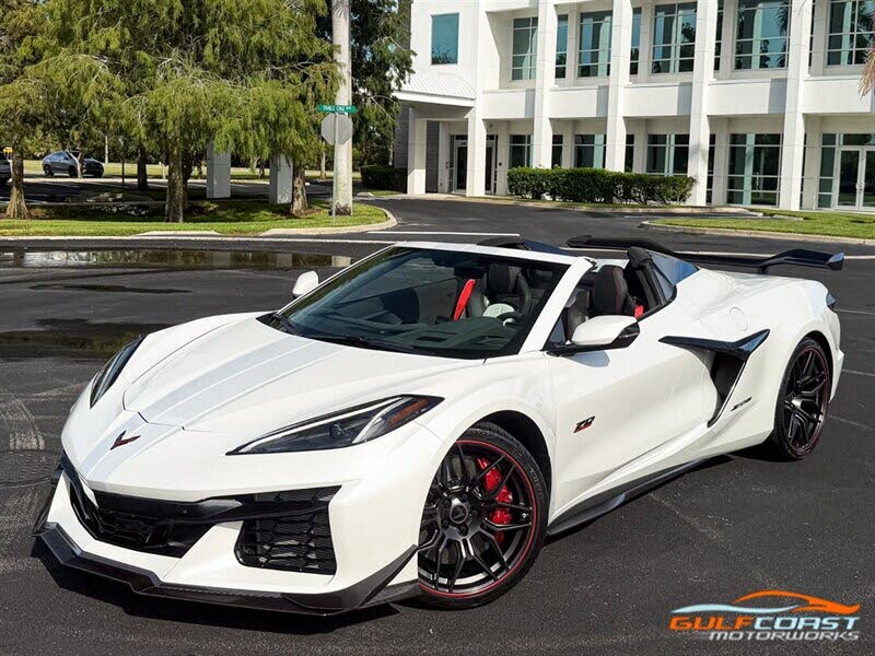 2023 Chevrolet Corvette Z06 3LZ Convertible RWD photo 8