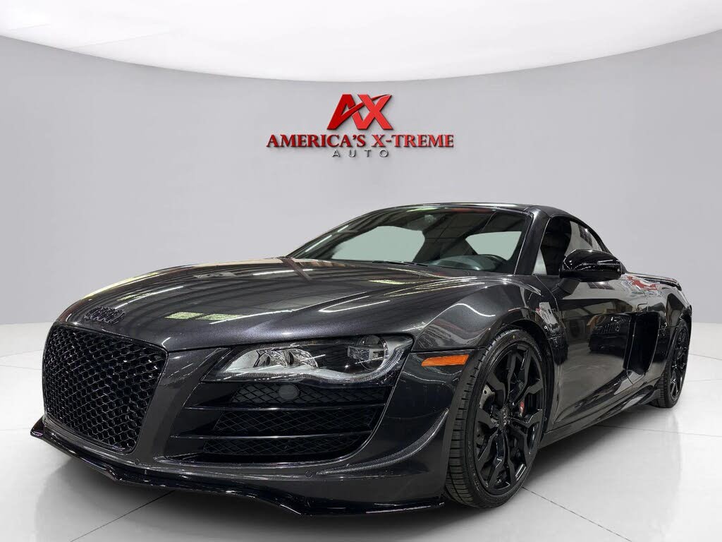 2011 Audi R8 5.2 quattro Spyder AWD photo 2 of 24