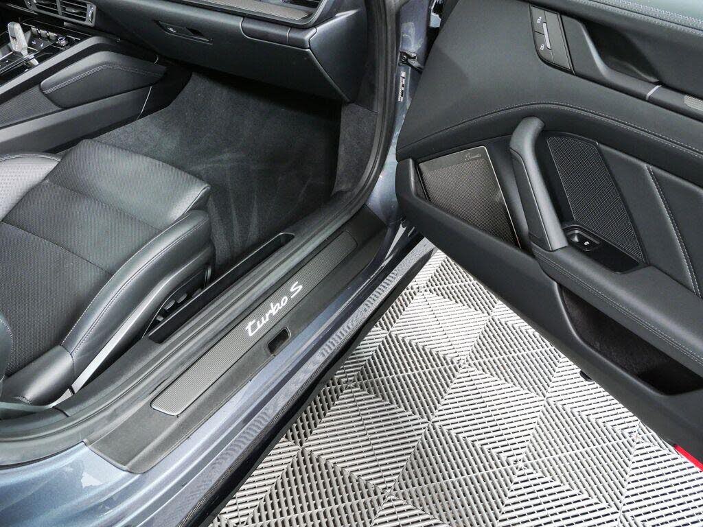 2026 Porsche 911 Turbo S Coupe AWD photo 22 of 24