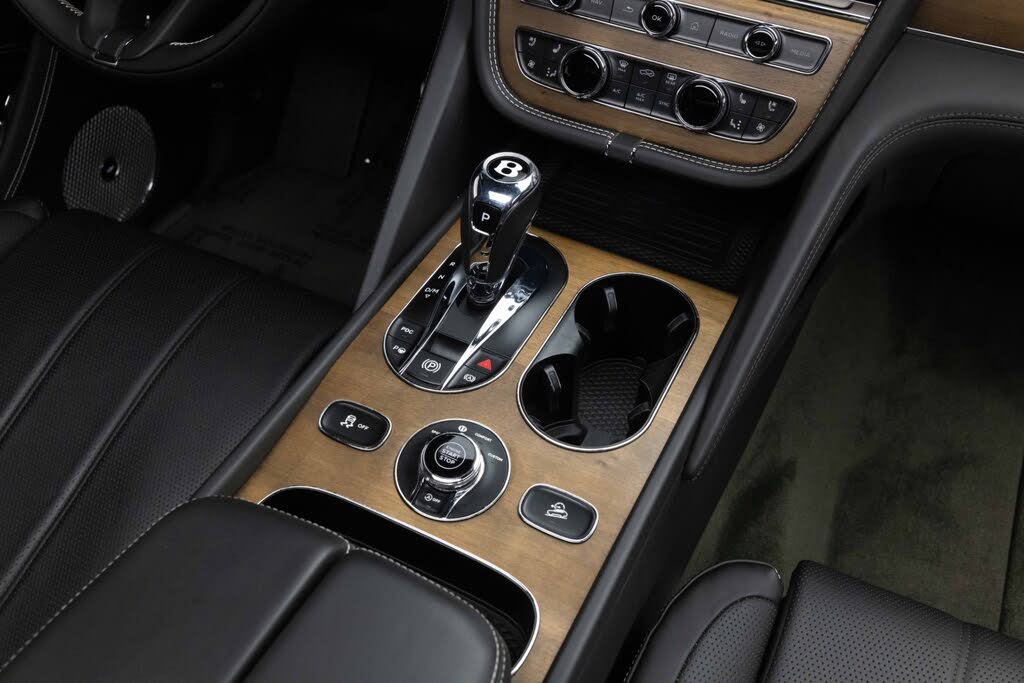 2023 Bentley Bentayga EWB Azure First Edition V8 AWD photo 14