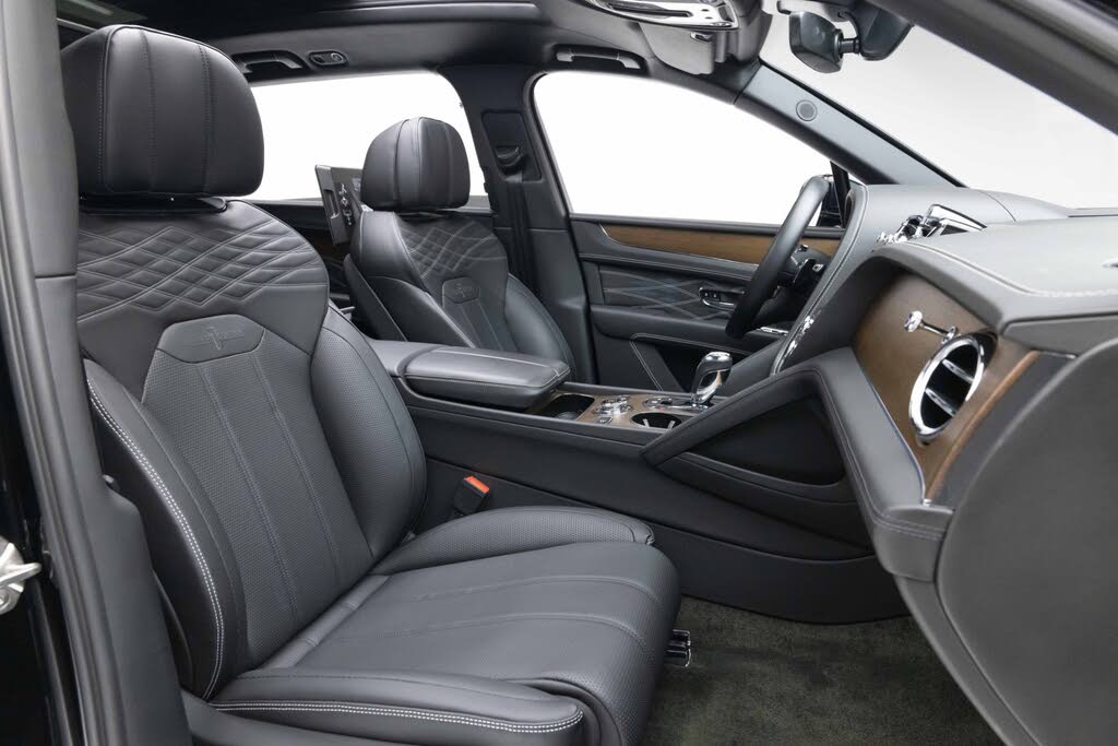 2023 Bentley Bentayga EWB Azure First Edition V8 AWD photo 4