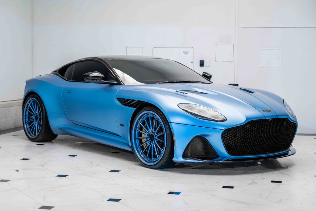 2019 Aston Martin DBS Superleggera Coupe RWD