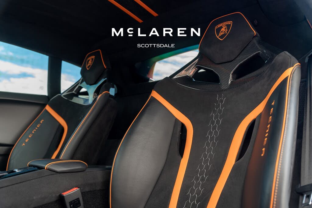 2024 Lamborghini Huracan Tecnica Coupe RWD photo 12 of 24