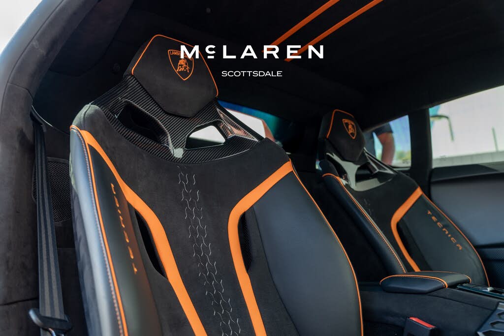 2024 Lamborghini Huracan Tecnica Coupe RWD photo 13 of 24