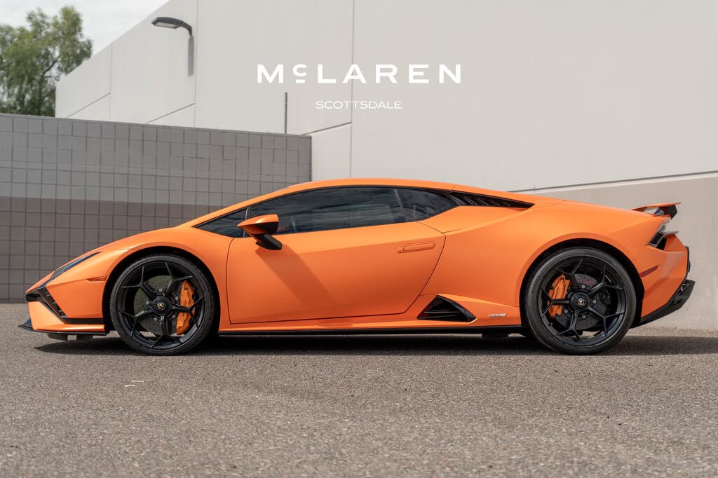 2024 Lamborghini Huracan Tecnica Coupe RWD photo 4 of 24