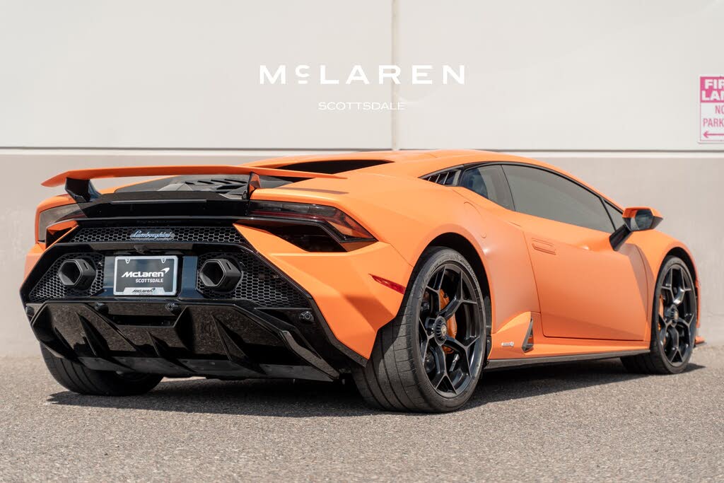 2024 Lamborghini Huracan Tecnica Coupe RWD photo 7 of 24