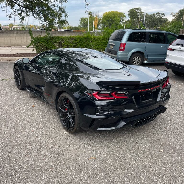 2024 Chevrolet Corvette Z06 1LZ Coupe RWD photo 3
