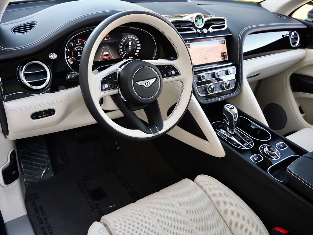 2026 Bentley Bentayga V8 AWD photo 12